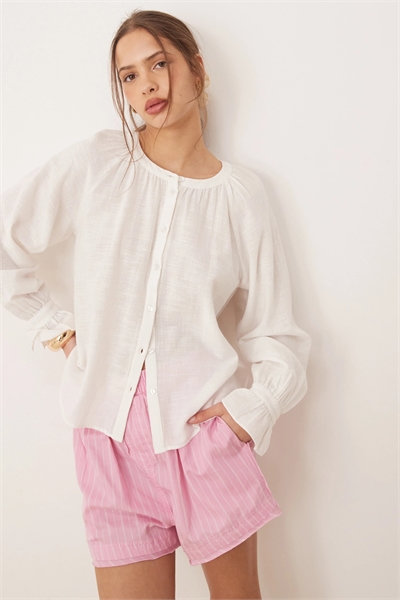 Блузка в стиле бохо на пуговицах артикул 142659417