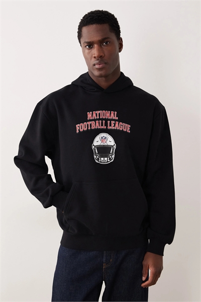 Свободная толстовка с принтом NFL артикул 152124179