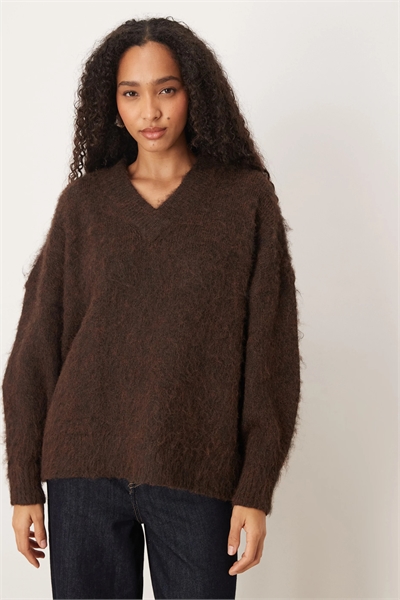 Свитер оверсайз с V-образным вырезом из трикотажа с ворсовой отделкой артикул 142973590