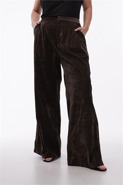 ASOS DESIGN Curve: брюки с широкими брючинами из фактурного бархата артикул 149757595