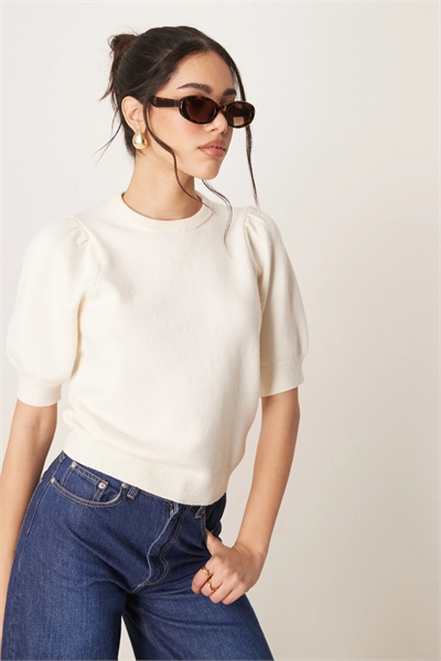 Вязаный свитер с короткими рукавами и буфетными рукавами артикул 142879233