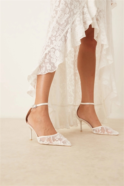 Свадебные туфли Vennie на низком каблуке артикул 141502889