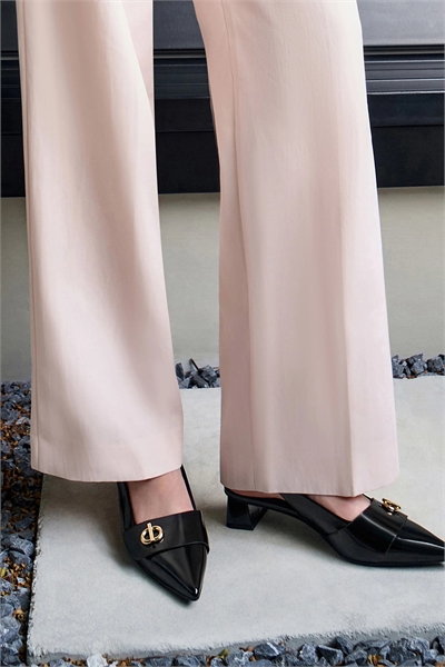 Туфли-лодочки Marley со шнурком сзади артикул 156164765