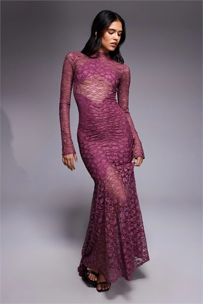 Макси-платье из кружева с вырезами артикул 152595015