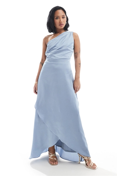 Макси-платье для подружки невесты из атласа с одним плечом и юбкой-парео артикул 141188881