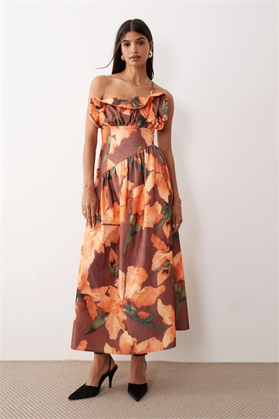 Асимметричное платье средней длины с структурированной оборкой на груди артикул 149079067