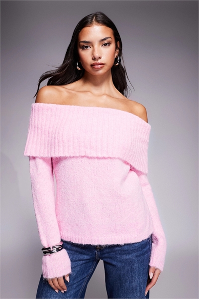 Эксклюзивный свитер из шерсти с фактурным трикотажем и глубоким вырезом «бардо» с отворачиваемым краем артикул 151333807