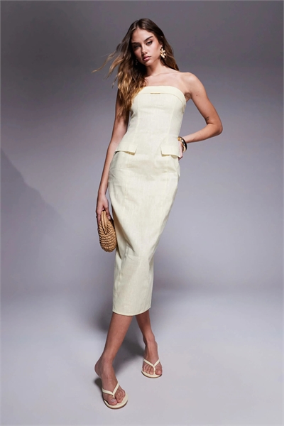 Эксклюзивное платье средней длины с эффектом льна, с отложным вырезом и карманами-бандо артикул 140700597