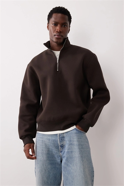 Свитшот свободного кроя из плотной ткани в стиле дайвинга с полузастежкой-молнией артикул 155574975