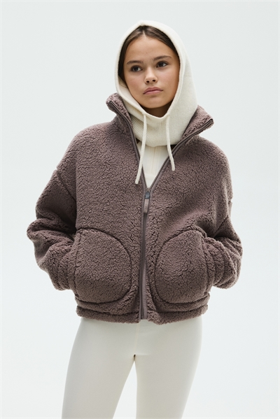 Плюшевая спортивная куртка артикул 1241270003