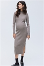 Платье-водолазка MAMA из ребристого трикотажа 1243656002 - Фото 13908209