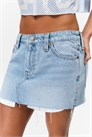 Мини-юбка из денима с низкой посадкой и необработанным подолом 1265736002 - Фото 13944410