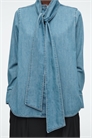 Джинсовая блузка с завязками на шее 1250532001 - Фото 14076100