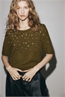 Топ из тонкого трикотажа, украшенный стразами 1314374003 - Фото 14129654
