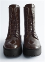 Кожаные ботинки на шнуровке артикул 1317193002