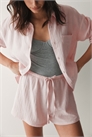 Пижама с шортами и рубашкой артикул 1224147032