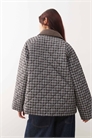 Стеганая клетчатая куртка артикул 154133324