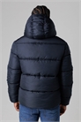 Пуховик с капюшоном и высоким воротником артикул 152059026
