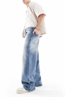 Джинсы с очень широким кроем артикул 148415244