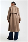 Тренч с длинным силуэтом и поясом от Pieces Curve артикул 153813386