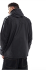 Куртка-ветровка с капюшоном черного цвета артикул 143427422
