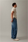Джинсы свободного кроя с прямыми брючинами артикул 153682969