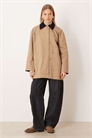 короткий тренч с воротником-шнурком артикул 152233565