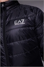 Легкая утепленная куртка Armani EA7 черного цвета артикул 149268195