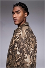 Бомбер с цифровым камуфляжным принтом артикул 151306005