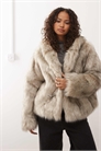 Штучная меховая шуба с капюшоном артикул 150554614