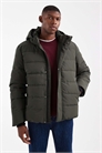 Водонепроницаемое пуховое пальто с капюшоном артикул 151105079