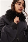 Куртка-бомбер с воротником из искусственного меха артикул 150042983