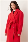 Праздничное пальто с поясом и запахом артикул 134859383