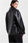 Бомбер свободного кроя под кожу артикул 151525967