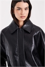 Бомбер свободного кроя под кожу артикул 151525967
