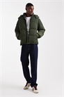 Короткая куртка-пуховик Rockridge с капюшоном темно-зеленого цвета артикул 142117778