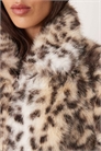 Куртка из искусственного меха с леопардовым принтом артикул 150083128