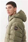 Пуховик Terez цвета хаки артикул 150343417