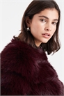 Меховая куртка из шкуры в бордовом цвете артикул 151897755