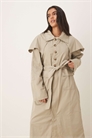 Длинное пальто-макинтош бежевого цвета артикул 149291892