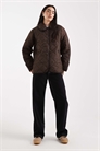 Стеганая куртка с воротником шоколадно-коричневого цвета артикул 149965363