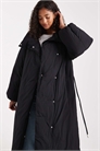Пуховик с удлиненным кроем и воротником-воронкой артикул 142324126