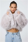 Монгольская куртка из искусственного меха с широкими рукавами и укороченным кроем, серого цвета артикул 146139333