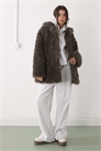 Широкое пальто из искусственного меха артикул 151780068