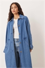 Длинный тренч с джинсовым воротником, средняя степень вымывания артикул 150325527