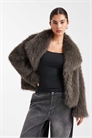 Короткая куртка с воротником из искусственного меха артикул 151318888