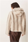 Укороченная меховая куртка с капюшоном Jemi артикул 152189059