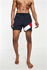 Плавательные шорты средней длины с логотипом на штанине темно-синего цвета артикул 109853858