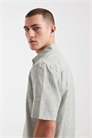 Рубашка с короткими рукавами из смешанного льна артикул 155541519