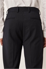 Брюки с зауженным кроем артикул 148301613